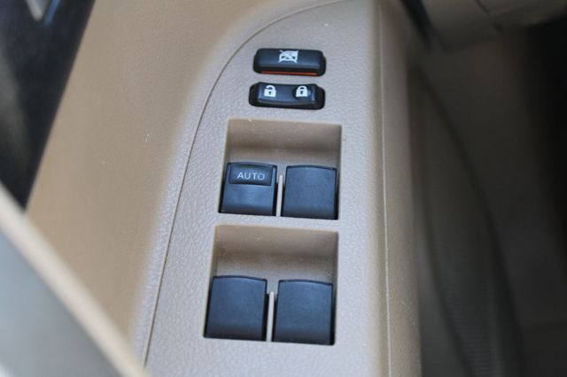 2013 Toyota Highlander 4WD 4dr V6 Plus - 22936193 - 23