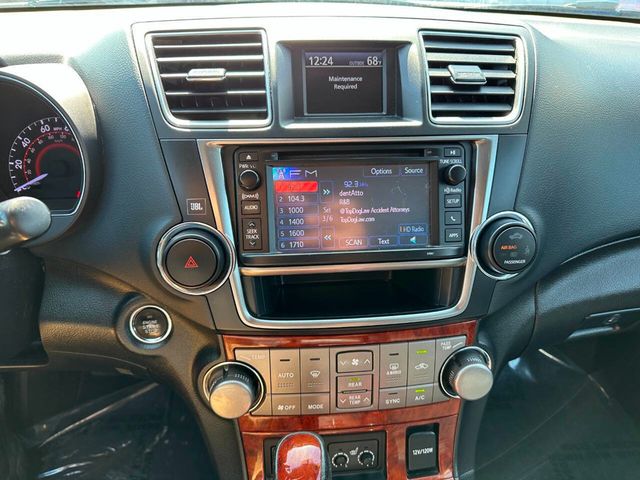 2013 Toyota Highlander Limited AWD 4dr SUV - 22921269 - 41
