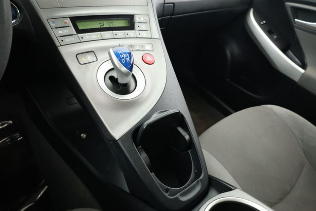 2013 Toyota Prius 5dr Hatchback Three - 22931935 - 13