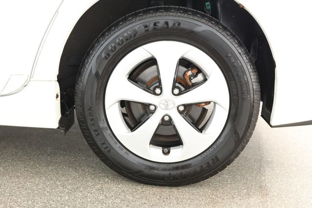 2013 Toyota Prius 5dr Hatchback Three - 22931935 - 6