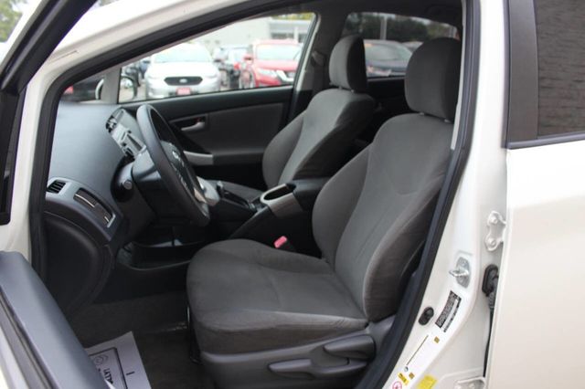 2013 Toyota Prius 5dr Hatchback Two - 22919568 - 10