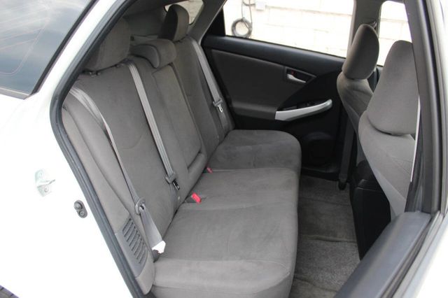 2013 Toyota Prius 5dr Hatchback Two - 22919568 - 15