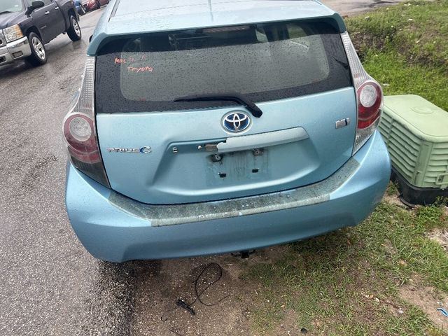 2013 Toyota Prius c  - 22919532 - 6