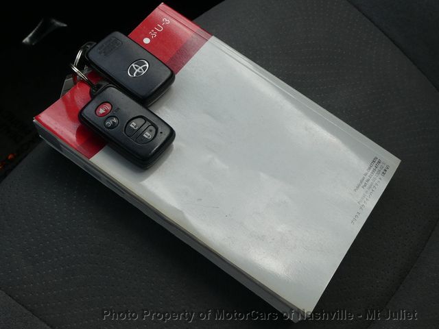 2013 Toyota Prius Plug-In 5dr HB - 22887538 - 42