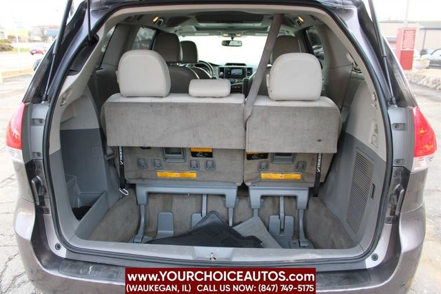 2013 Toyota Sienna 5dr 7-Passenger Van V6 XLE AWD - 22230428 - 18