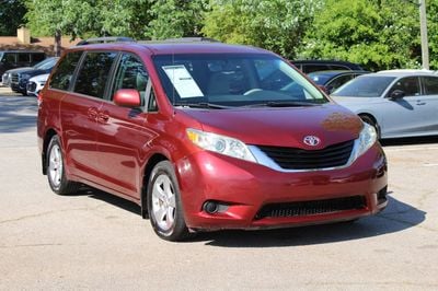 2013 Toyota Sienna LE