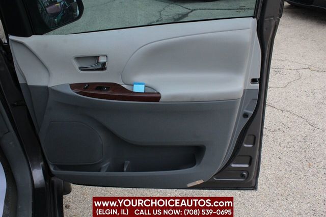 2013 Toyota Sienna XLE 7 Passenger Auto Access Seat 4dr Mini Van - 22354913 - 11