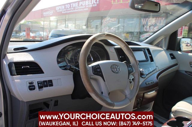 2013 Toyota Sienna XLE 8 Passenger 4dr Mini Van - 22907539 - 10