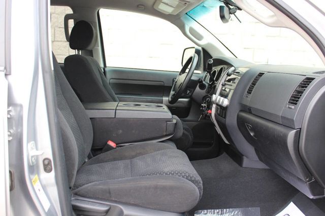 2013 Toyota Tundra CrewMax 5.7L FFV V8 6-Spd AT (Natl) - 22889877 - 12