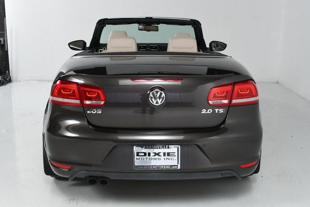 2013 Volkswagen Eos 2dr Convertible Executive SULEV - 22397036 - 16