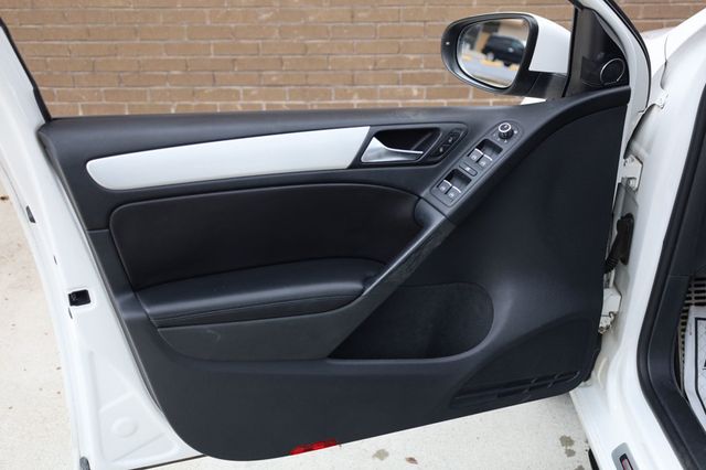 2013 Volkswagen Golf GTI 4dr Hatchback DSG - 22932741 - 18