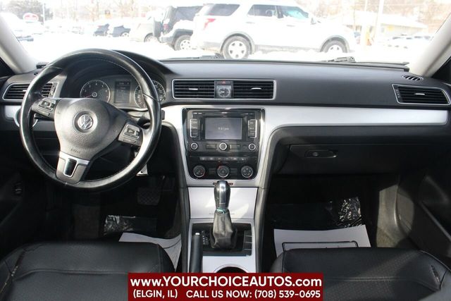 2013 Volkswagen Passat 4dr Sedan 2.5L Automatic SE w/Sunroof & Nav PZEV - 22285010 - 17