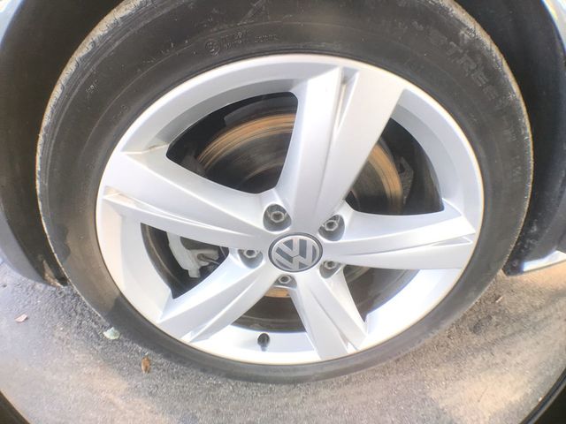 2013 Volkswagen Passat SE - 22914379 - 9