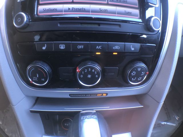 2013 Volkswagen Passat SE - 22914379 - 17