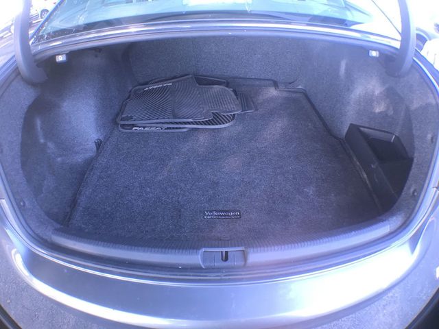2013 Volkswagen Passat SE - 22914379 - 21