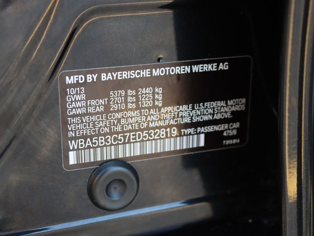 2014 BMW 5 Series 535i xDrive - 22887202 - 35