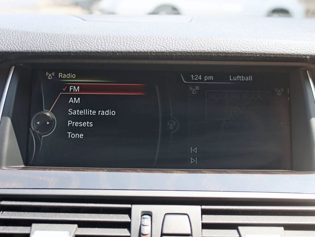 2014 BMW 5 Series 535i xDrive - 22888782 - 17