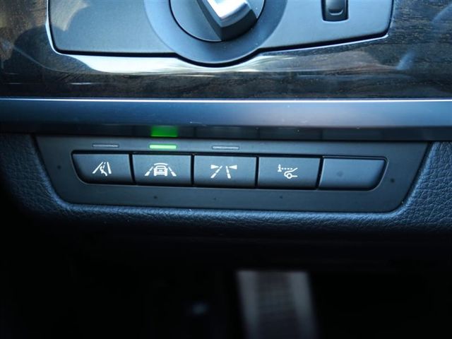 2014 BMW 7 Series 750Li - 17050842 - 27