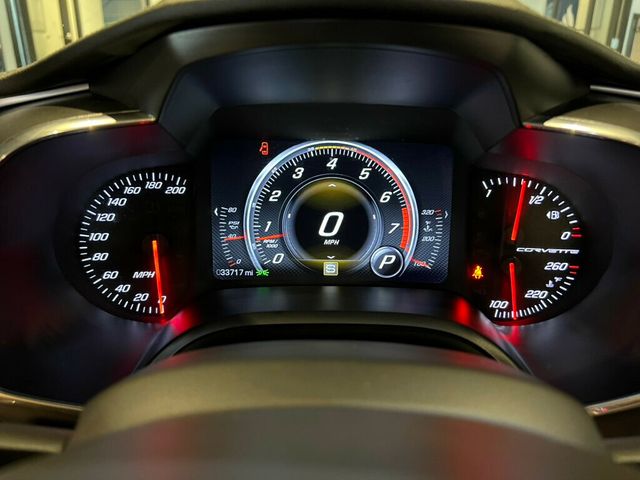 2014 Chevrolet Corvette Stingray Convertible/2LT/Z51PerfPkg/DualModeExhaust/MagneticRideCntrl/NAV - 22935150 - 22