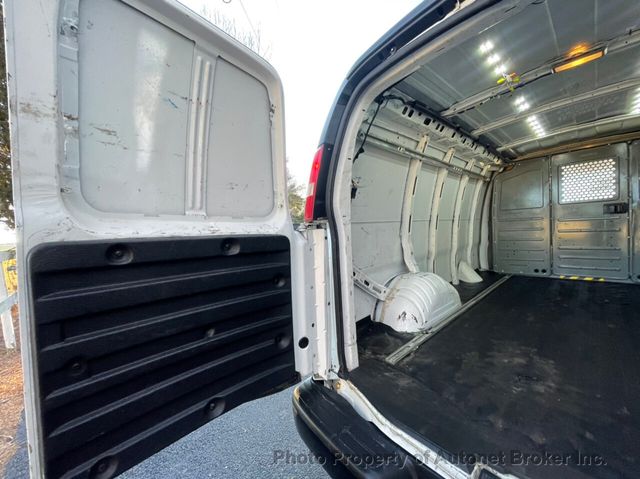 2014 Chevrolet Express Cargo Van RWD 3500 135" - 22329925 - 23