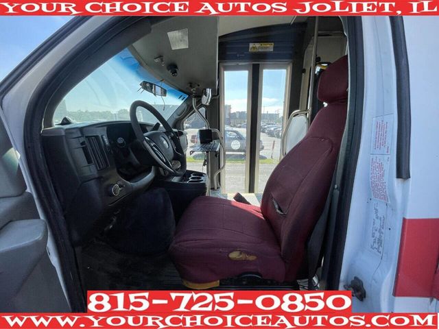 2014 Chevrolet Express Commercial Cutaway 4500 Van 177" Diesel - 22936436 - 18