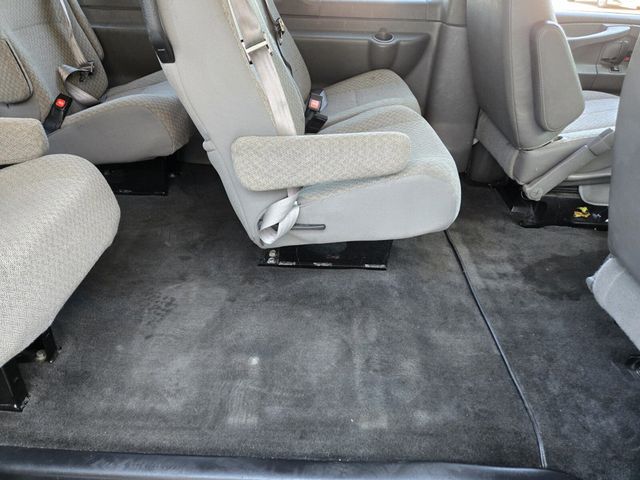 2014 Chevrolet Express Passenger RWD 2500 135" LT - 22894377 - 11