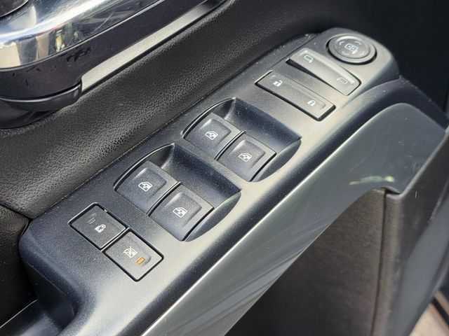 2014 Chevrolet Silverado 1500 LT - 22939641 - 17