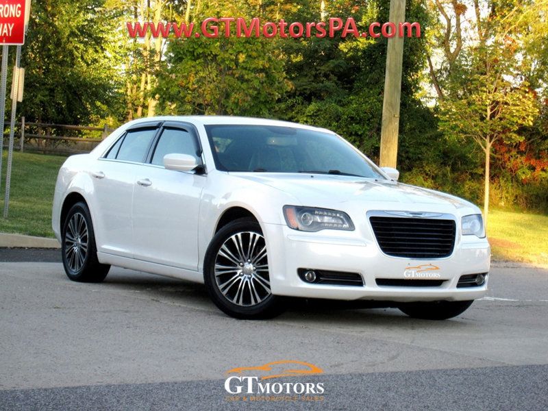 2014 Chrysler 300 4dr Sedan 300S AWD - 22915237 | Video 1