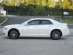 2014 Chrysler 300 4dr Sedan 300S AWD - 22915237 - 5
