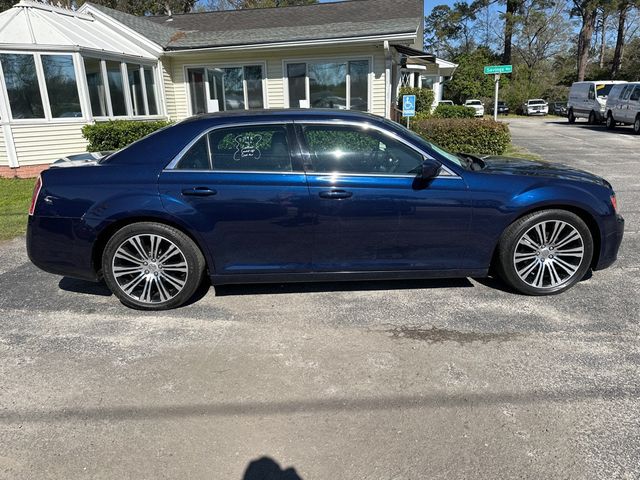 2014 Chrysler 300 4dr Sedan 300S RWD - 22799821 - 5