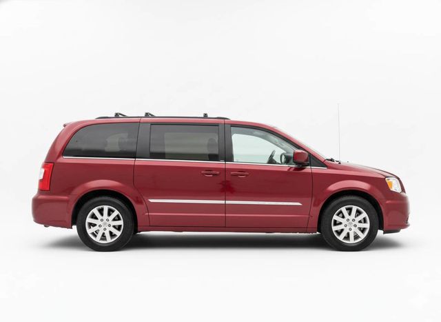 2014 Chrysler Town and Country Touring 4dr Mini Van - 22939174 - 4