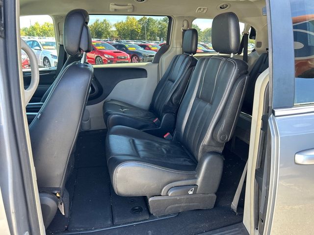 2014 Chrysler Town & Country 4dr Wagon Touring - 22936361 - 7