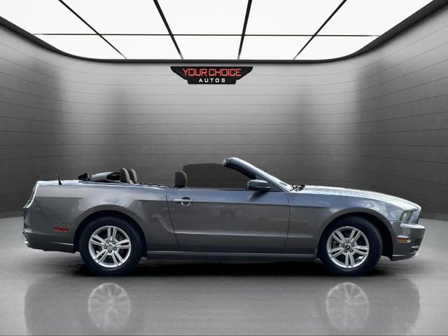 2014 Ford Mustang 2dr Convertible V6 - 22931919 - 13