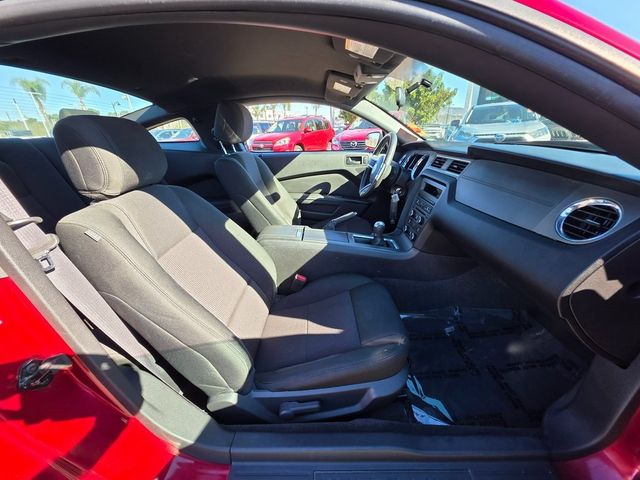 2014 Ford Mustang 2dr Coupe GT - 22936390 - 9