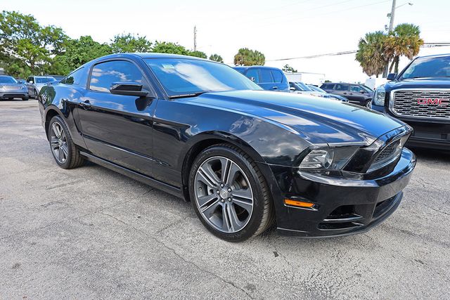 2014 FORD MUSTANG 2dr Coupe V6 Premium - 22930407 - 4