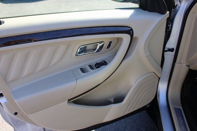 2014 Ford Taurus 4dr Sedan Limited FWD - 22918160 - 10