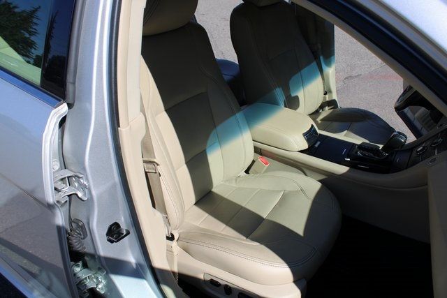 2014 Ford Taurus 4dr Sedan Limited FWD - 22918160 - 23