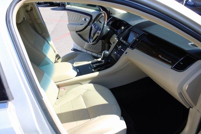 2014 Ford Taurus 4dr Sedan Limited FWD - 22918160 - 24
