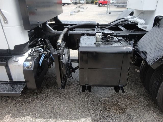 2014 Freightliner BUSINESS CLASS M2 106 BRUSH HAWG GRAPPLE LOADER - 21633812 - 19