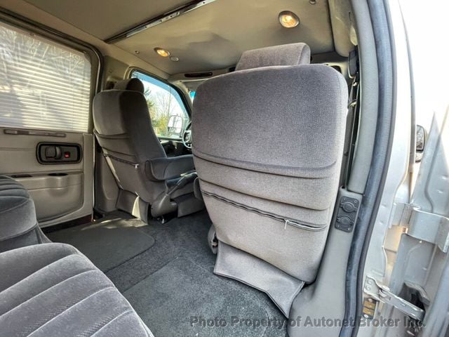 2014 GMC Savana 1500 AWD Explorer Limited - 22933508 - 28