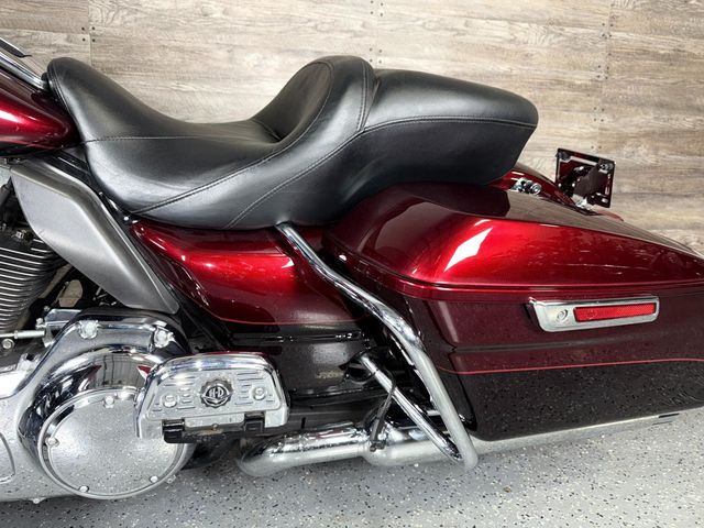 2014 Harley-Davidson FLHTK Electra Glide Ultra Limited LOW MILES! - 22929582 - 12