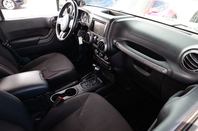 2014 Jeep Wrangler Unlimited 4WD 4dr Sport - 22923084 - 15