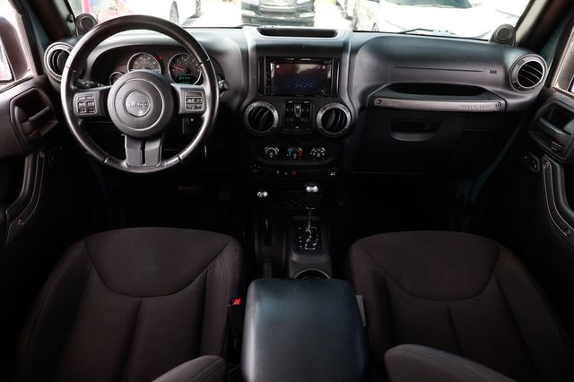 2014 Jeep Wrangler Unlimited 4WD 4dr Sport - 22923084 - 21