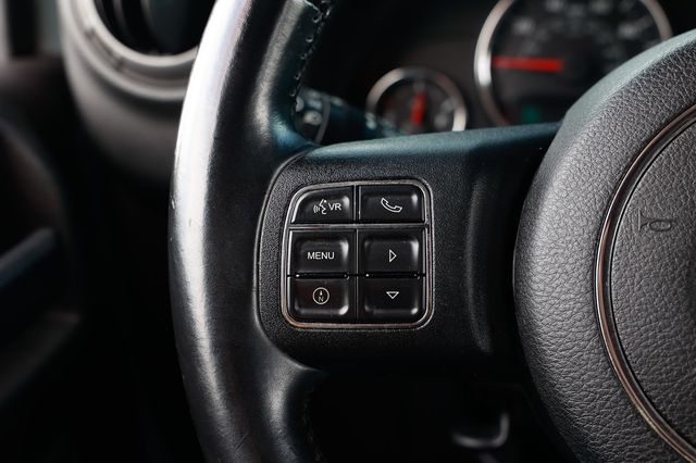 2014 Jeep Wrangler Unlimited 4WD 4dr Sport - 22923084 - 25