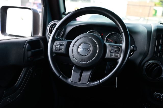 2014 Jeep Wrangler Unlimited 4WD 4dr Sport - 22923084 - 27