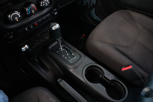 2014 Jeep Wrangler Unlimited 4WD 4dr Sport - 22923084 - 35