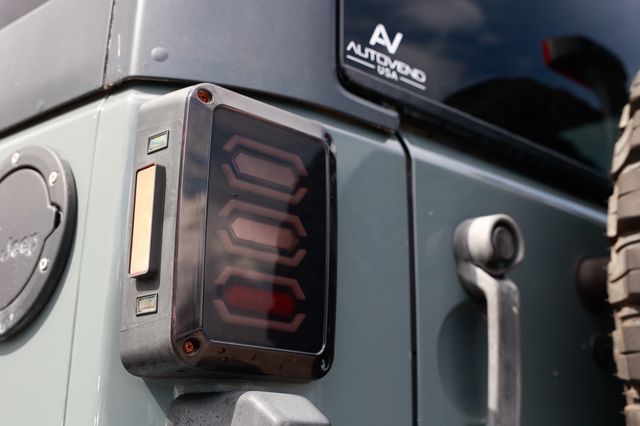 2014 Jeep Wrangler Unlimited 4WD 4dr Sport - 22923084 - 43