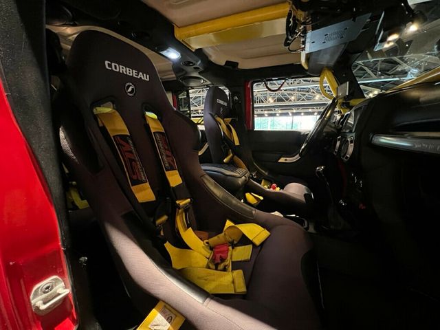 2014 Jeep Wrangler Unlimited Rubicon/6SpeedManual/FoxShocks/CorbeauSeats/RollCage/XRC Winch - 22840607 - 36