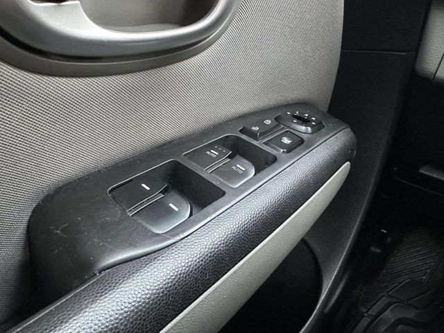 2014 Kia Soul 5dr Wagon Automatic + - 22936437 - 23