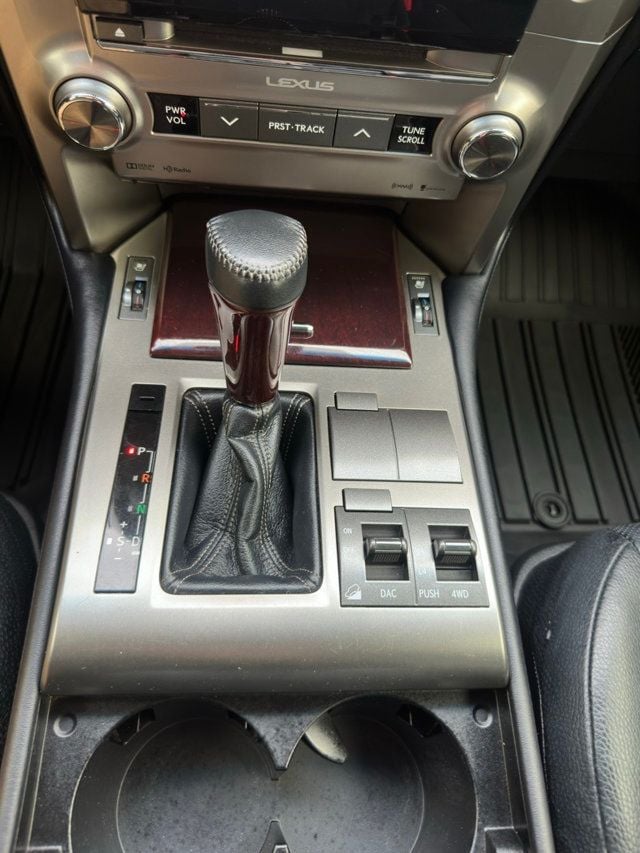 2014 Lexus GX 460 4WD 4dr - 22415284 - 21